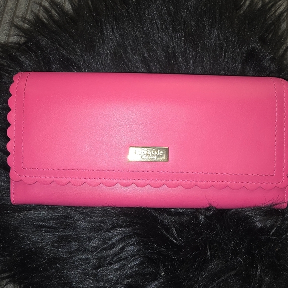 kate spade Handbags - Euc Kate Spade Pink Wallet